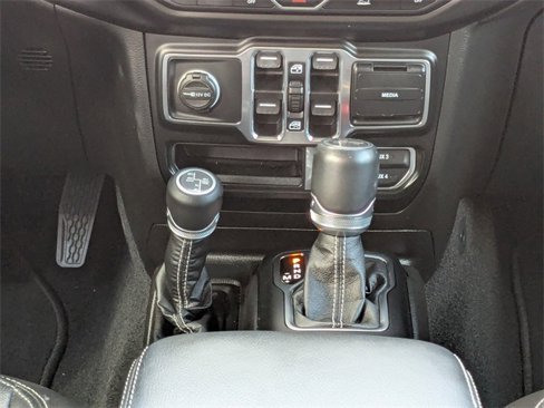 Used 2021 Jeep Wrangler Unlimited Sahara image 22
