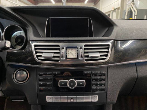 Used 2015 Mercedes-Benz E 350 4MATIC Sedan image 25