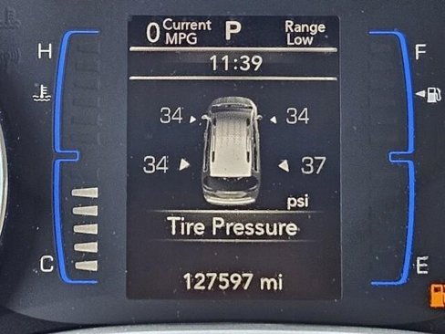 Used 2020 Chrysler Pacifica Touring-L image 32