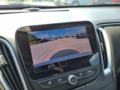 Used 2024 Chevrolet Malibu LT image 15