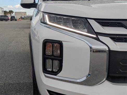 Used 2020 Mitsubishi Outlander Sport ES image 12