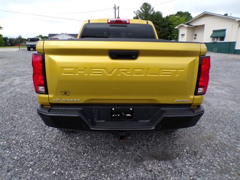 Used 2023 Chevrolet Colorado ZR2 w/ ZR2 Convenience Package III image 10