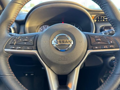 Used 2021 Nissan Kicks SR image 26