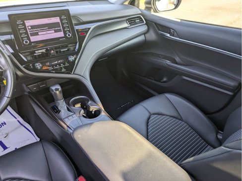 Used 2023 Toyota Camry SE image 29