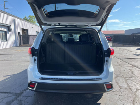 Used 2019 Toyota Highlander XLE image 9