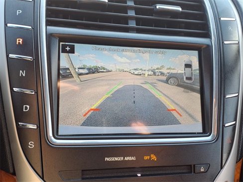 Used 2019 Lincoln Nautilus Reserve image 18