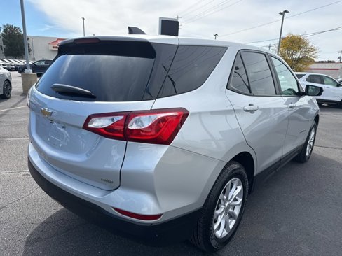 Used 2021 Chevrolet Equinox LS w/ LS Convenience Package image 7
