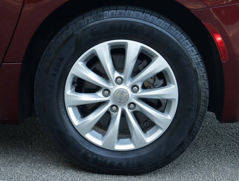 Used 2017 Chrysler Pacifica Touring-L image 37