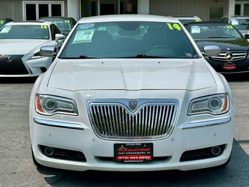 Used 2014 Chrysler 300 C w/ Light Group image 1