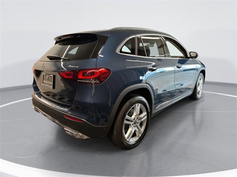 Certified 2022 Mercedes-Benz GLA 250 4MATIC image 2