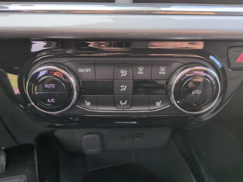 New 2025 Chevrolet Trax LT w/ Driver Confidence Package image 19