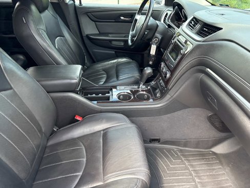Used 2016 Chevrolet Traverse LTZ image 34