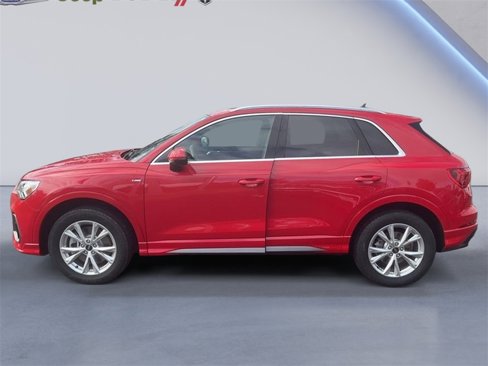 Used 2024 Audi Q3 2.0T Premium image 8