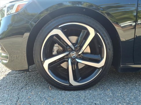 Used 2020 Honda Accord Sport image 4