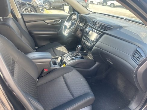 Used 2018 Nissan Rogue SV w/ Premium Package image 15