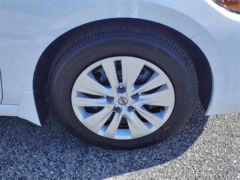 New 2025 Nissan Sentra S image 5