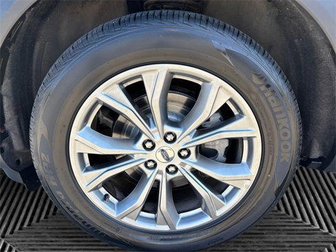 Used 2022 Ford Explorer XLT w/ Equipment Group 202A image 14