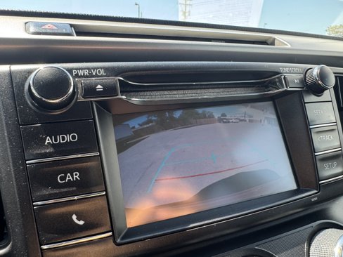Used 2016 Toyota RAV4 LE image 25