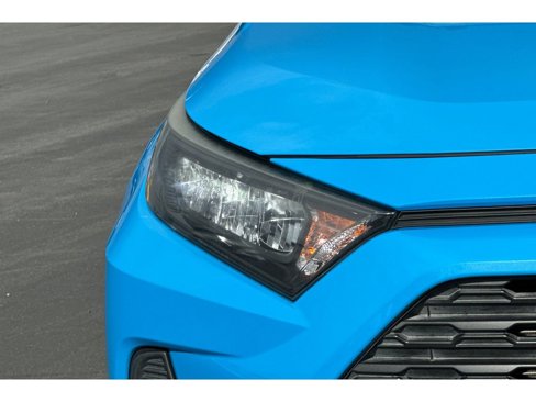 Used 2019 Toyota RAV4 LE image 38