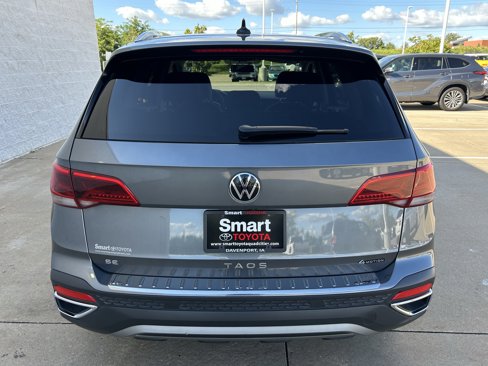 Used 2022 Volkswagen Taos SE image 5
