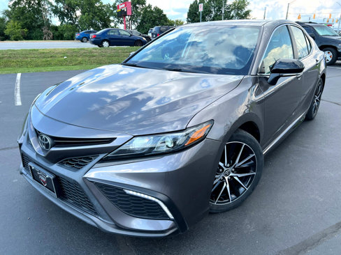 Used 2022 Toyota Camry SE image 32