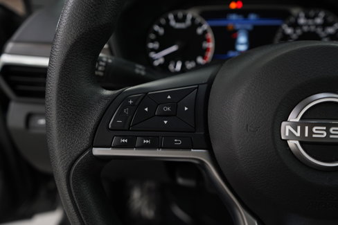 Used 2023 Nissan Altima 2.5 SV image 18