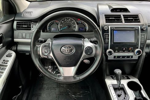 Used 2012 Toyota Camry SE image 5