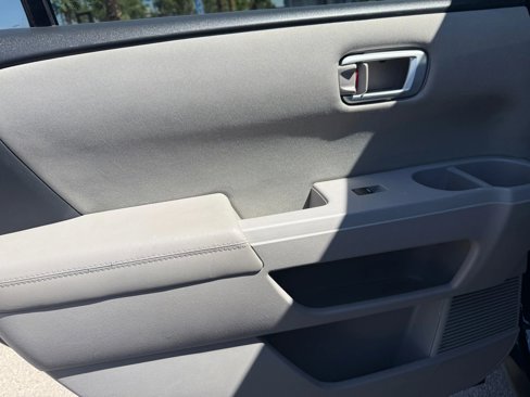 Used 2012 Honda Pilot EX image 11