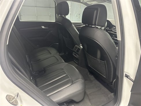 Used 2021 Audi Q5 2.0T Premium Plus w/ Premium Plus Package image 12