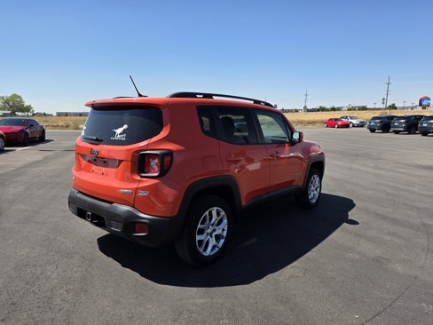 Used 2015 Jeep Renegade Latitude w/ Popular Equipment Group image 5