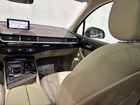 Used 2017 Audi Q7 3.0T Premium Plus image 52