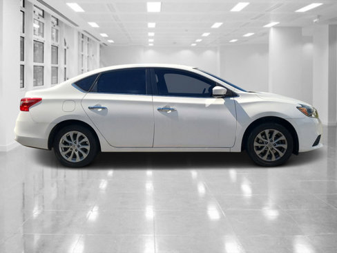 Used 2019 Nissan Sentra SV image 2