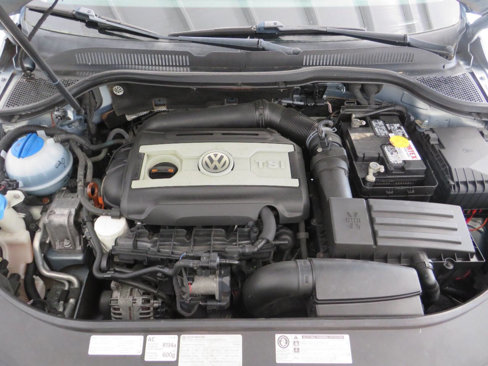 Used 2012 Volkswagen CC R-Line image 25