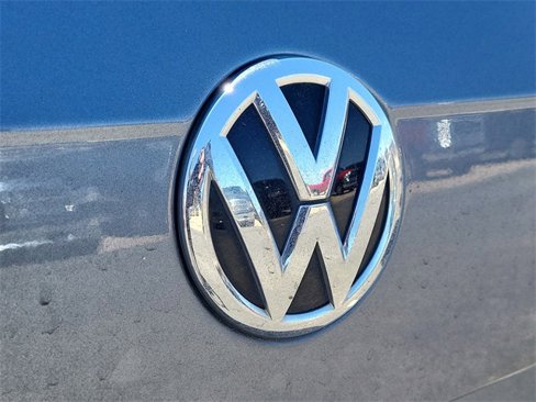 Used 2020 Volkswagen Tiguan S image 7