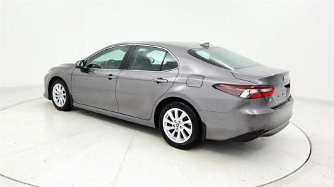 Used 2023 Toyota Camry LE image 2