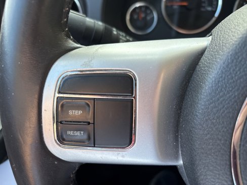 Used 2016 Jeep Compass Latitude image 14