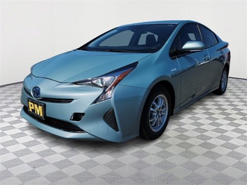 Used 2016 Toyota Prius Three image 3