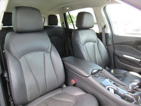 Used 2019 Buick Envision Essence image 9