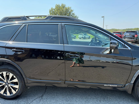 Used 2015 Subaru Outback 2.5i Limited image 41