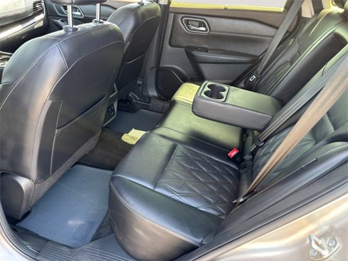 Used 2023 Nissan Rogue Platinum w/ Platinum Premium Package image 13