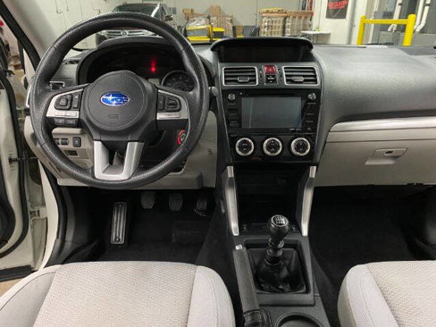 Used 2017 Subaru Forester 2.5i Premium image 19