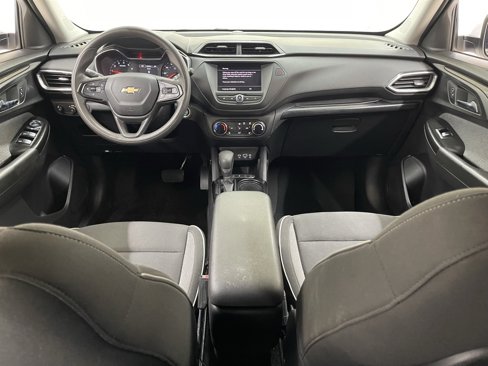 Used 2022 Chevrolet TrailBlazer LT w/ LPO, Blackout Package image 29