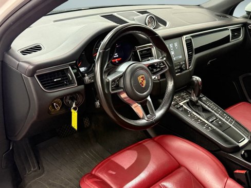 Used 2017 Porsche Macan image 4