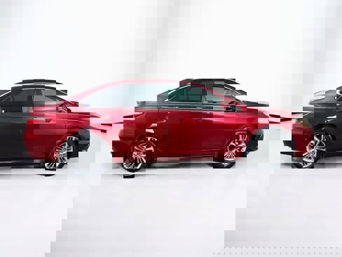 Used 2016 Toyota Camry SE image 25
