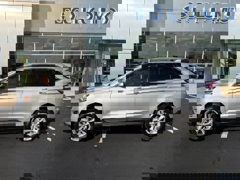 Certified 2016 Ford Edge SEL image 9