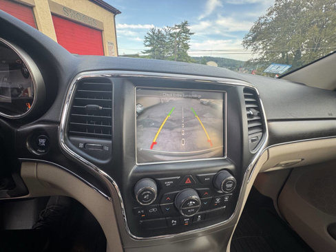 Used 2014 Jeep Grand Cherokee Limited w/ Trailer Tow Group IV image 27