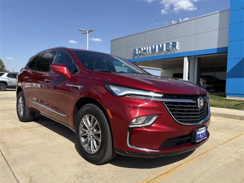 Used 2024 Buick Enclave Premium image 2