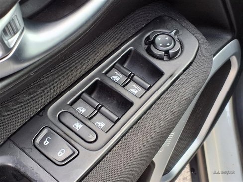 Used 2021 Jeep Renegade Latitude image 15