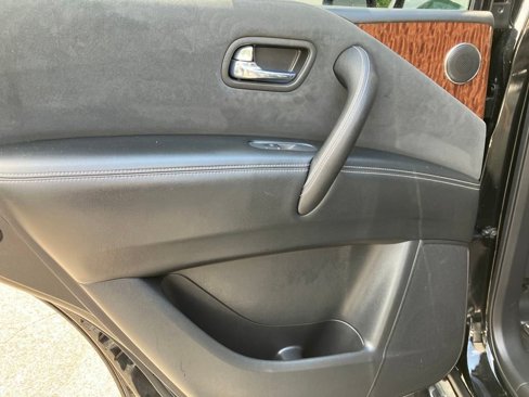 Used 2019 Nissan Armada SV image 31