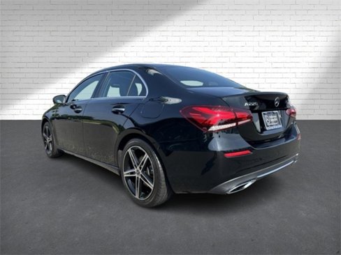 Used 2019 Mercedes-Benz A 220 4MATIC image 3